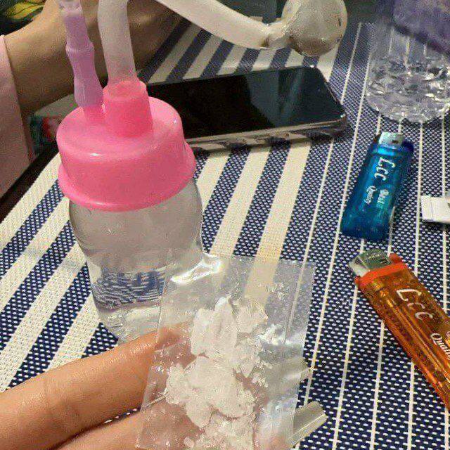 Cửa Hàng Ma Túy Tổng Hợp: Mua Ngay Hôm Nay